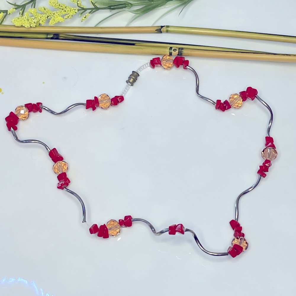 🔥Vintage 80’s Red & Pink Beaded Necklace - Picture 3 of 6